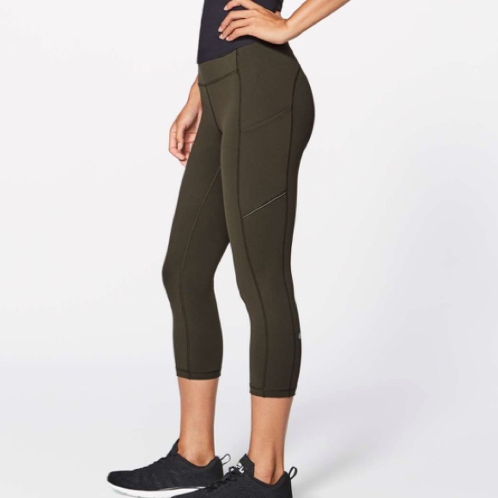 Lululemon Speed Up Crop 21”